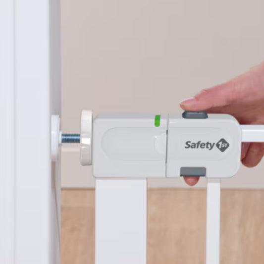Safety 1st Auto Close Gate, White