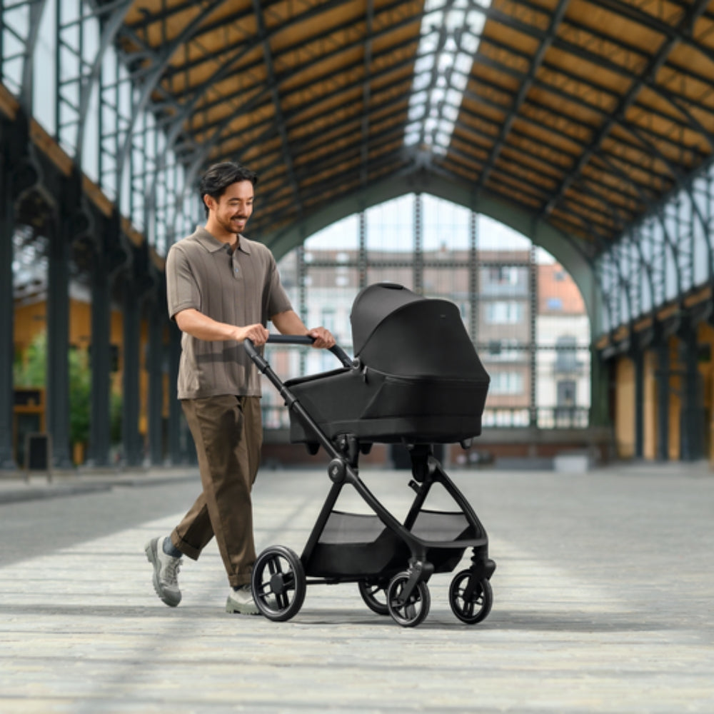 Pushchairs, Strollers & Accessories
