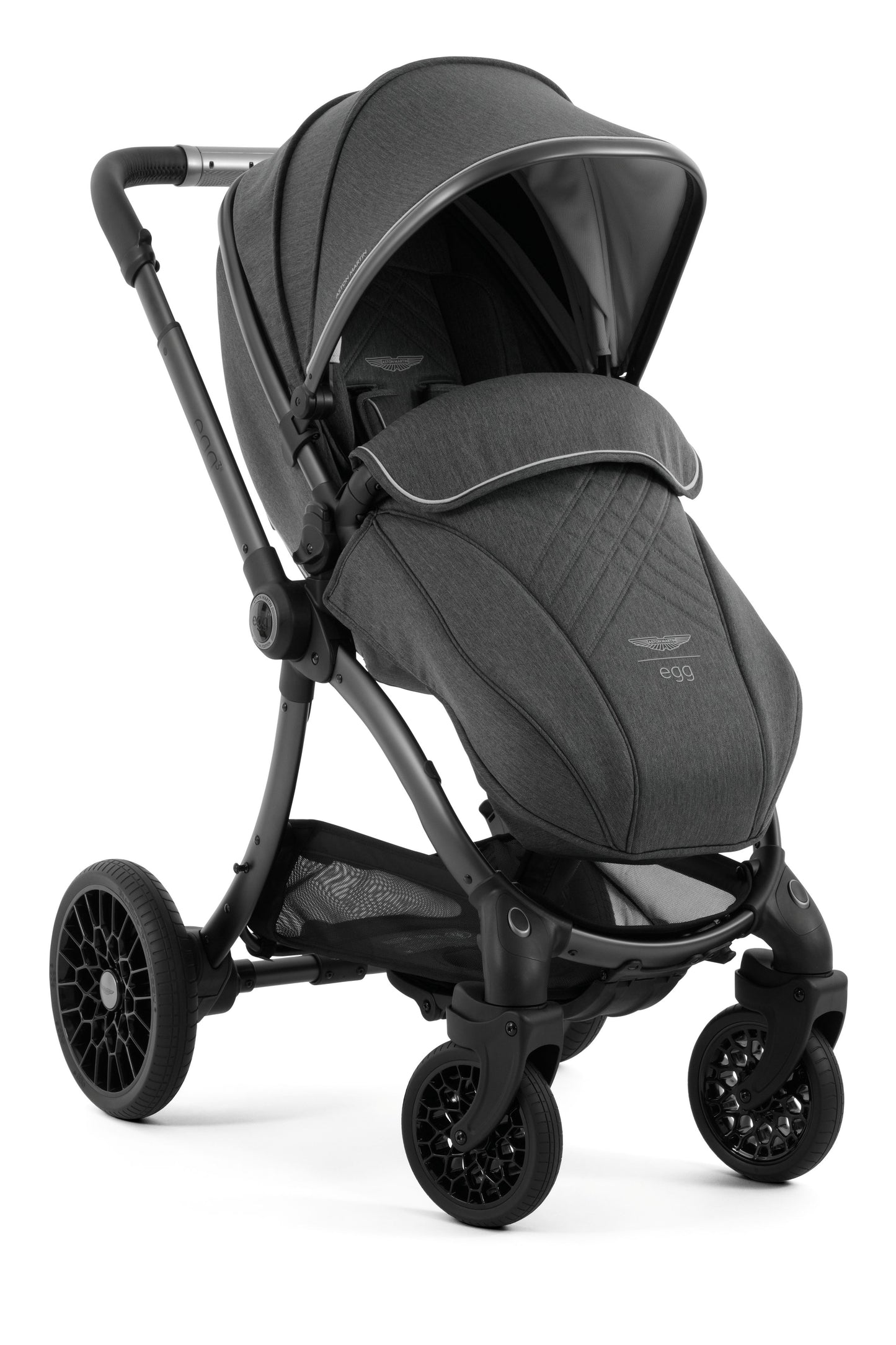 egg3® Aston Martin Package Classic Grey