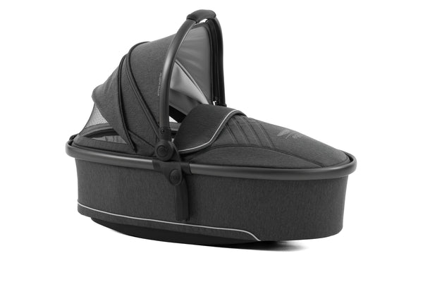 egg3® Aston Martin Package Classic Grey