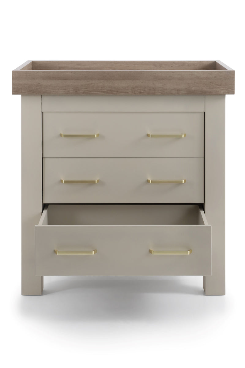 Babystyle Bordeaux Oatmeal Dresser/Changer