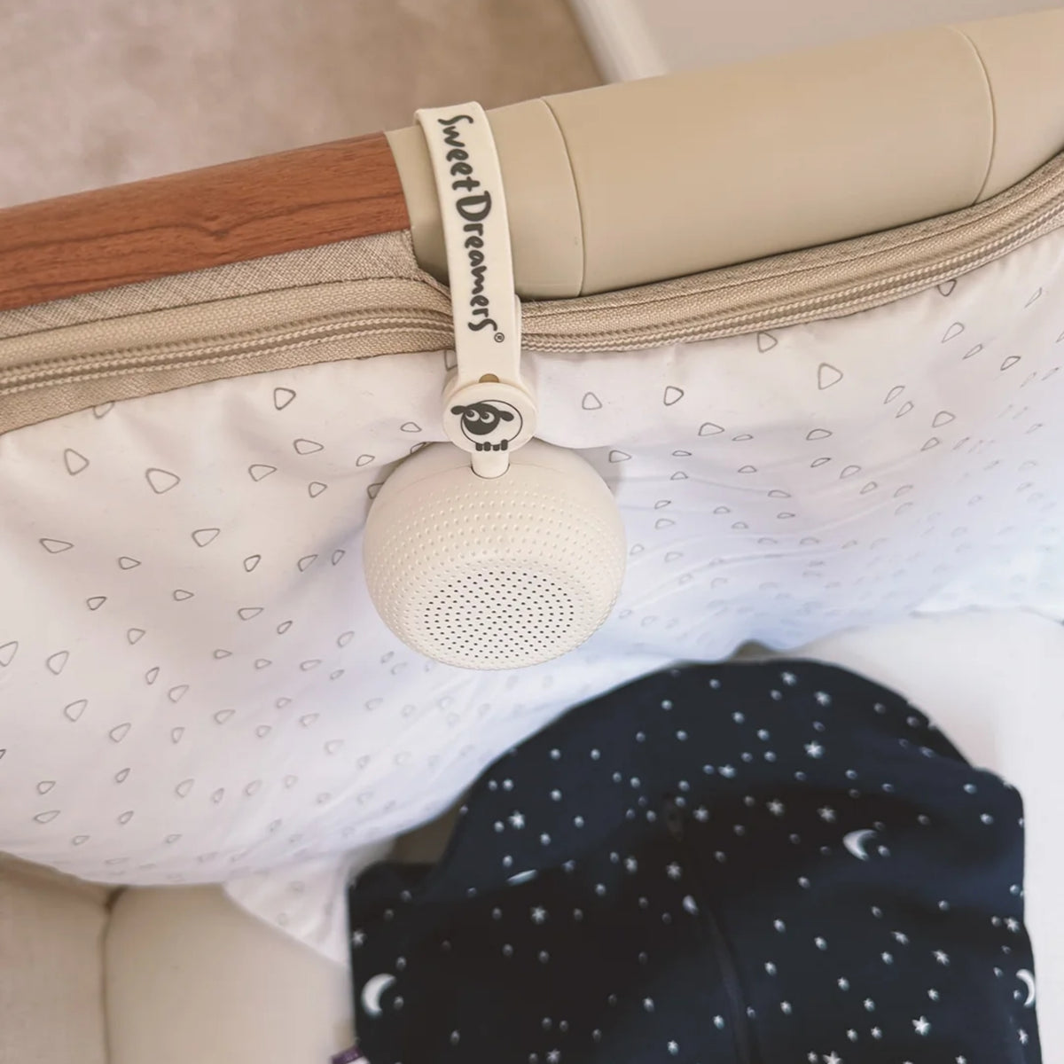 Sweet Dreamers Luna Dream Machine, White