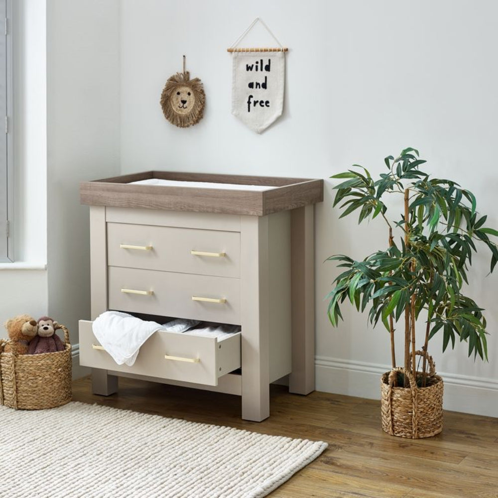 Babystyle Bordeaux 3pc Nursery Set, Oatmeal