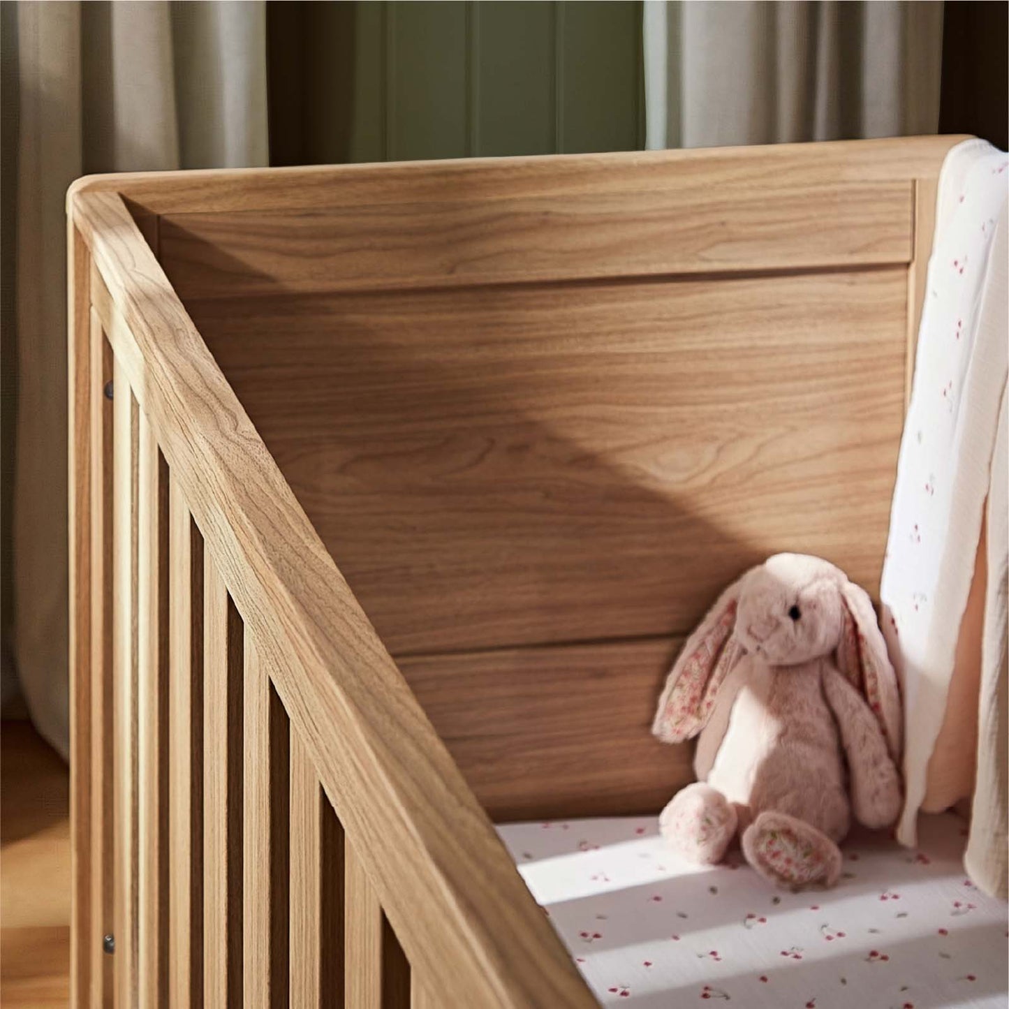 CuddleCo Burford Cot Bed, Oak