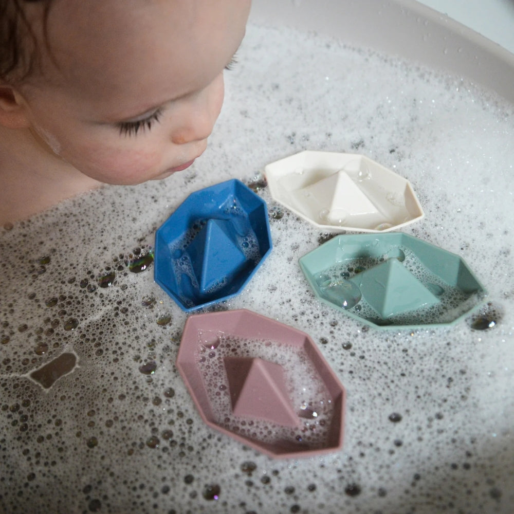 Shnuggle Stack and Sail Silicone Bath Boats