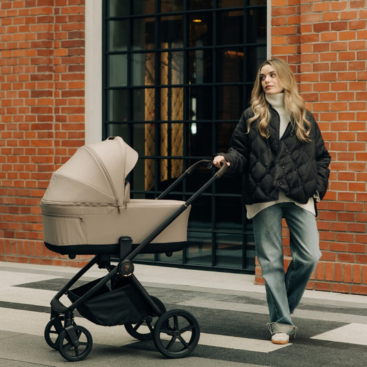 Venicci Claro 2 Almond 4-in-1 Bundle - with Tiago Beige