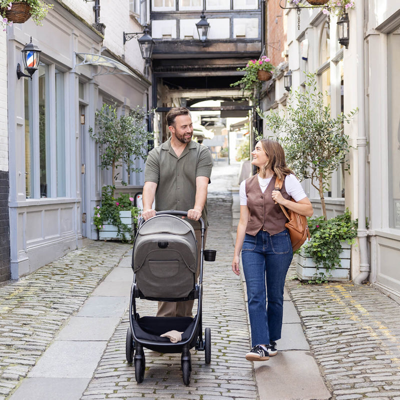 Joie Finiti - Essential Baby Bundle