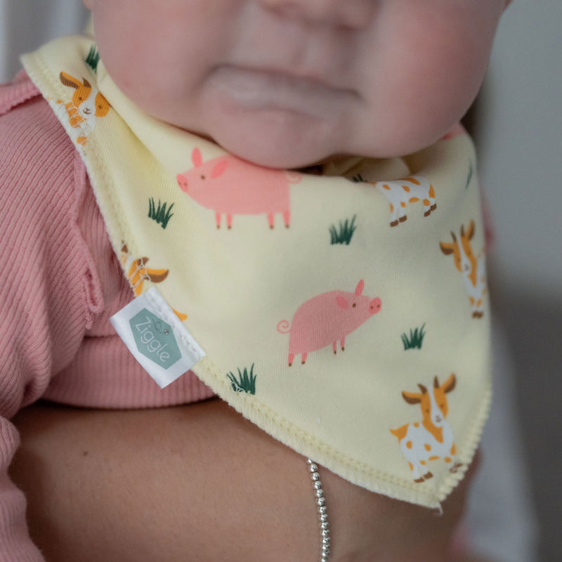 Ziggle Bandana Dribble Bib, Pigs & Goats