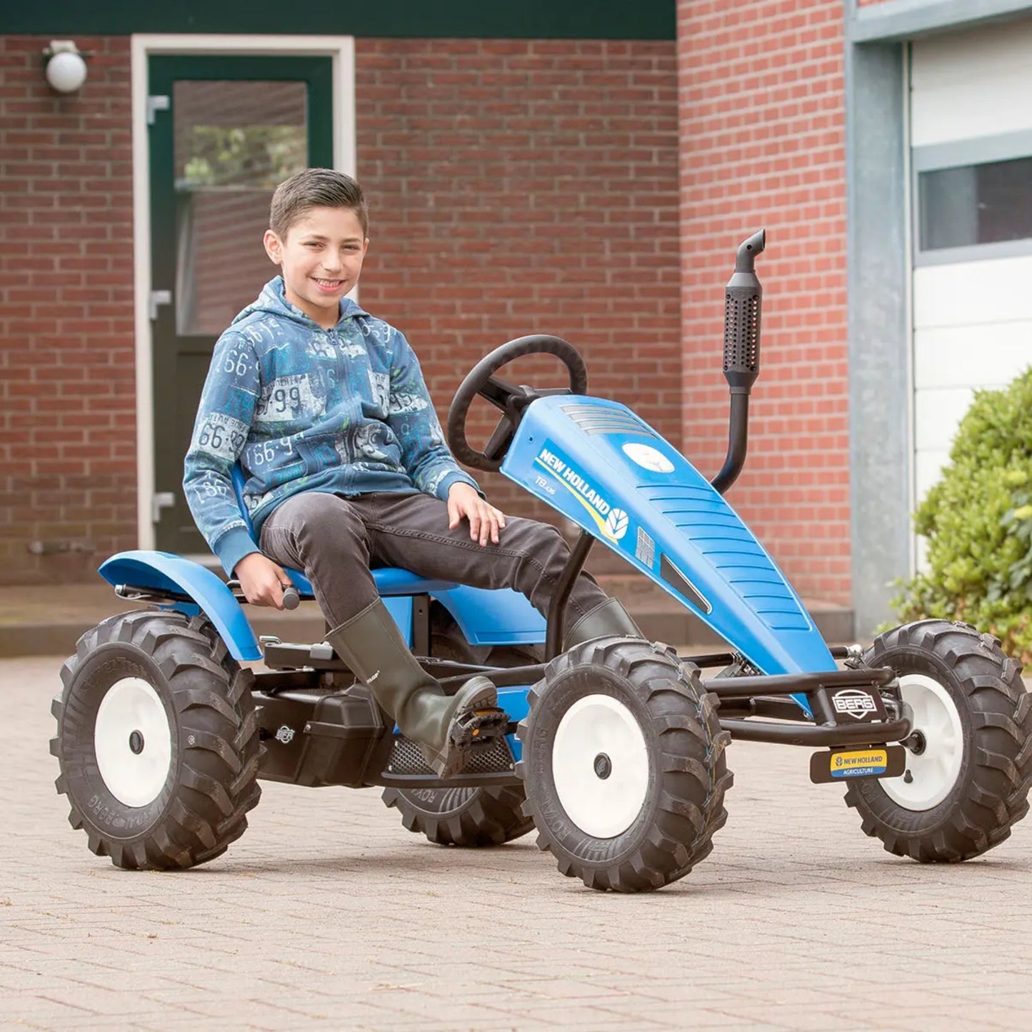 Berg Farm New Holland Go-Kart