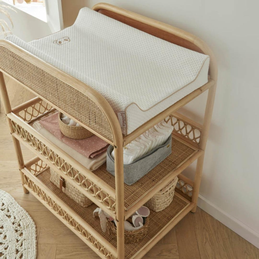 CuddleCo Aria Changer, Rattan