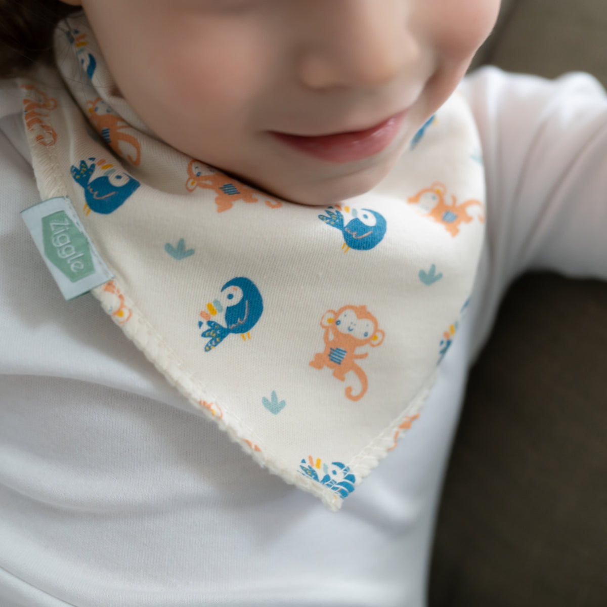 Ziggle Bandana Dribble Bib, Monkeys & Toucans