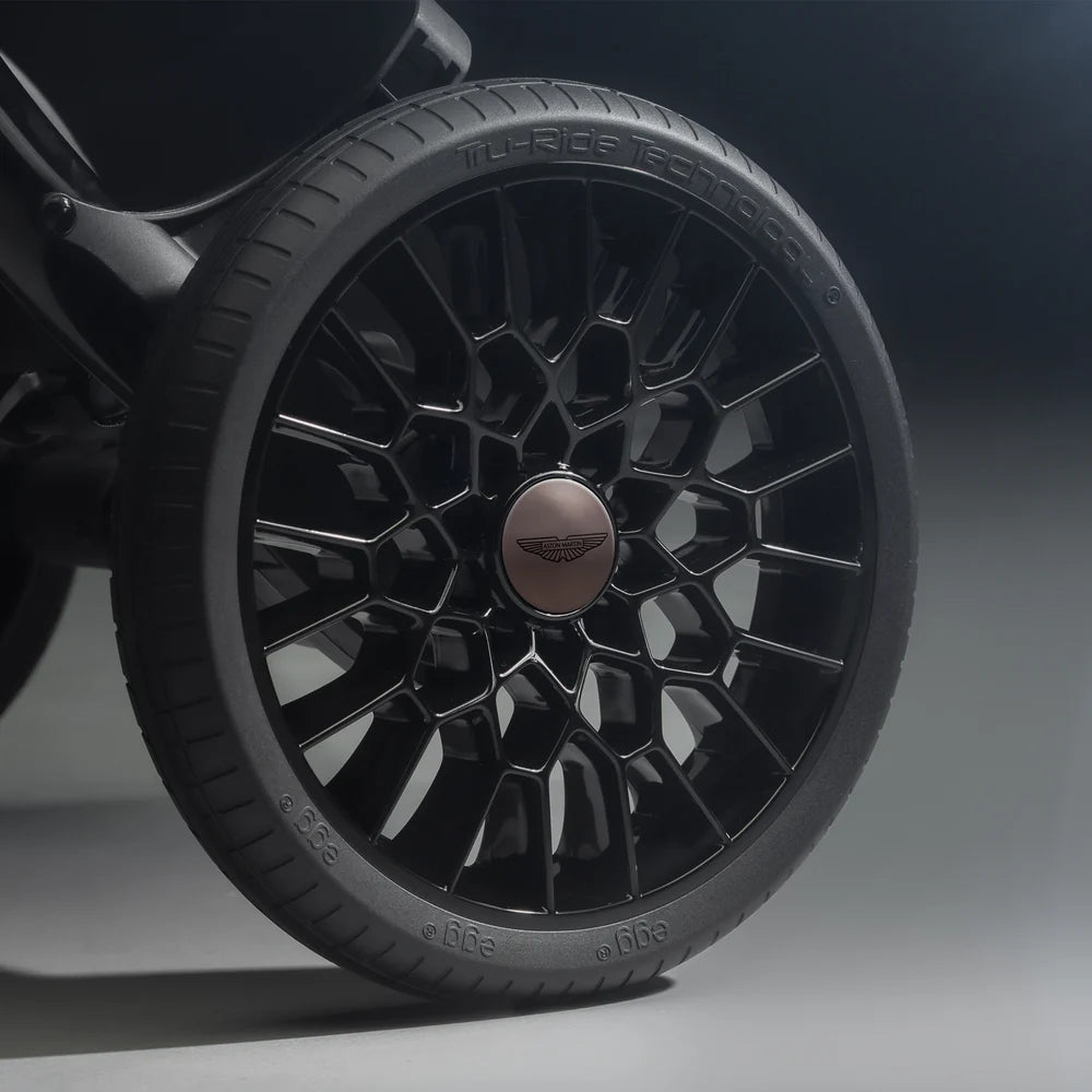 egg3® Aston Martin Package, Soft Grey