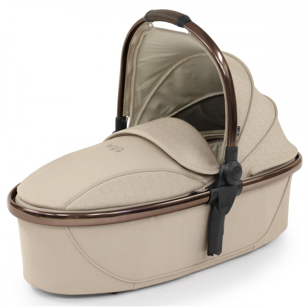 Egg2 Feather Geo Carrycot