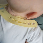 Ziggle Catch It Silicone Bib, Farm Vehicles