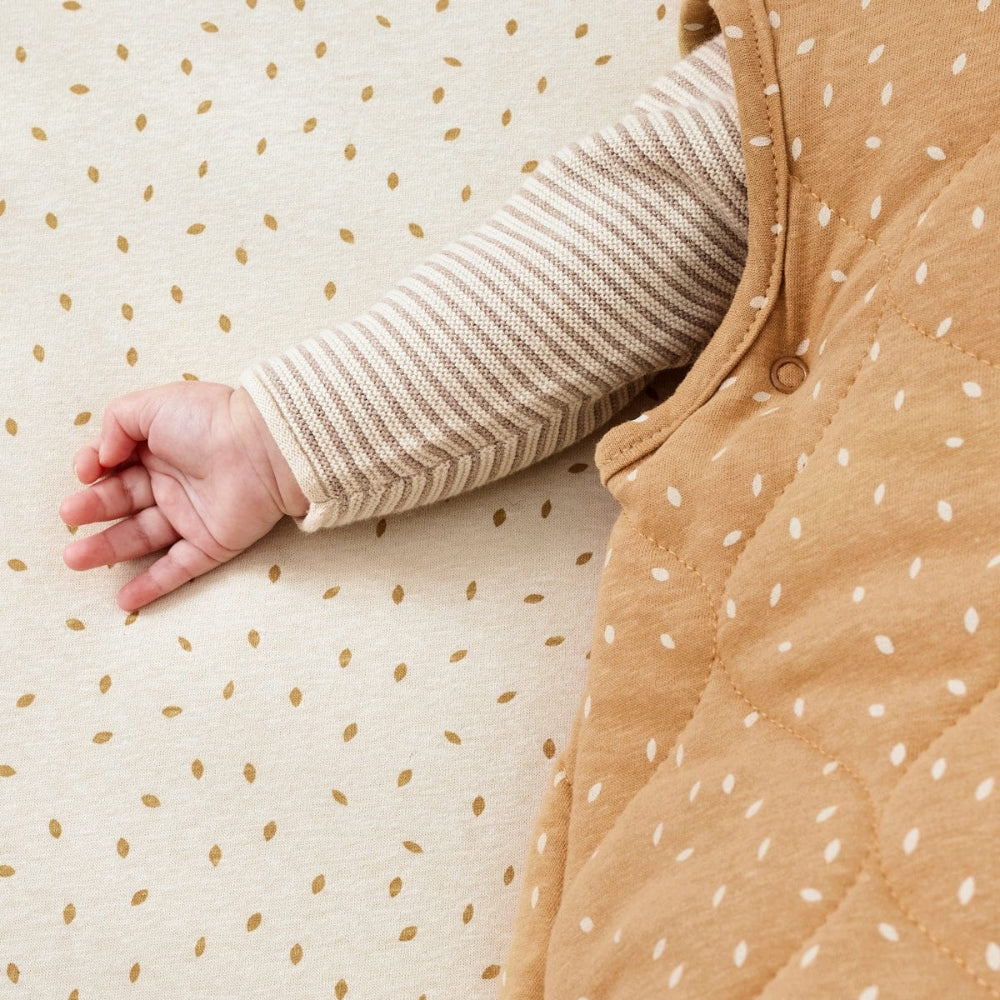 The Little Green Sheep 2.5TOG Sleep Bag, Honey Printed (0-6m)