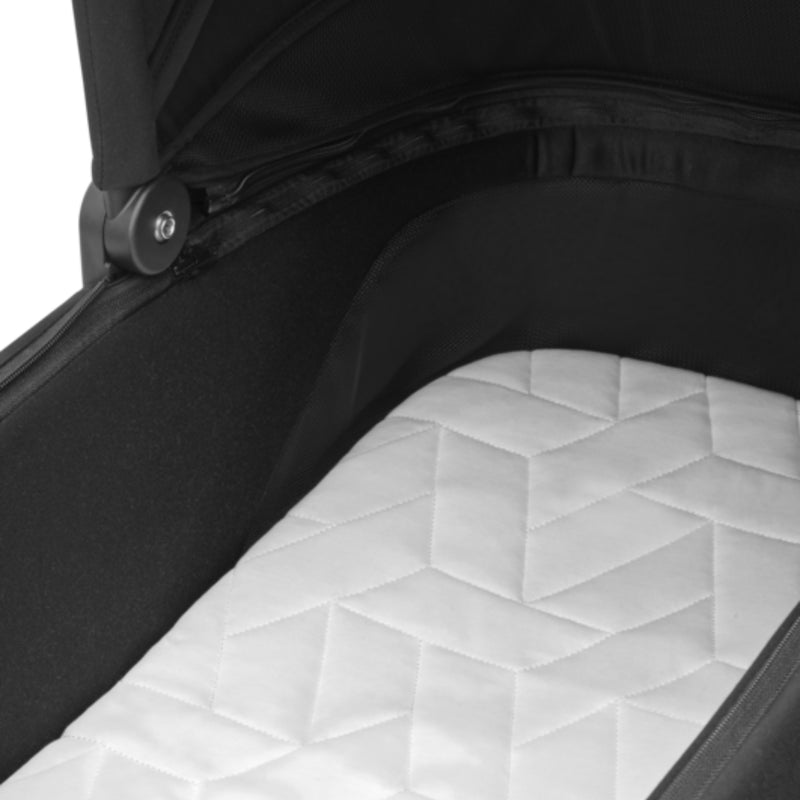 Maxi Cosi Oxford+ Bundle - with Cabriofix