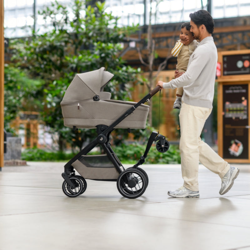 Maxi Cosi Oxford 9 Piece Bundle w/Cabriofix at Kings Baby Shop