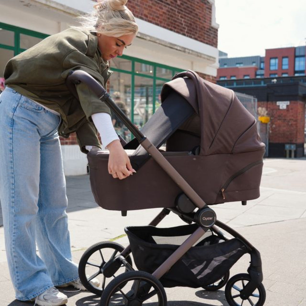 Oyster Vee Travel System, Chocolate