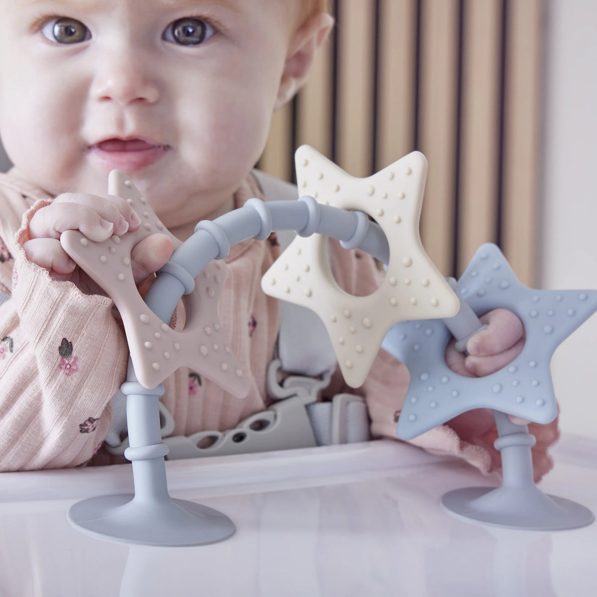 Shnuggle Stick n Play Sensory Star Toy