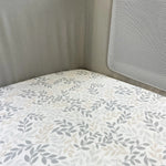 Shnuggle Air Lite Crib Sheets, Leaf