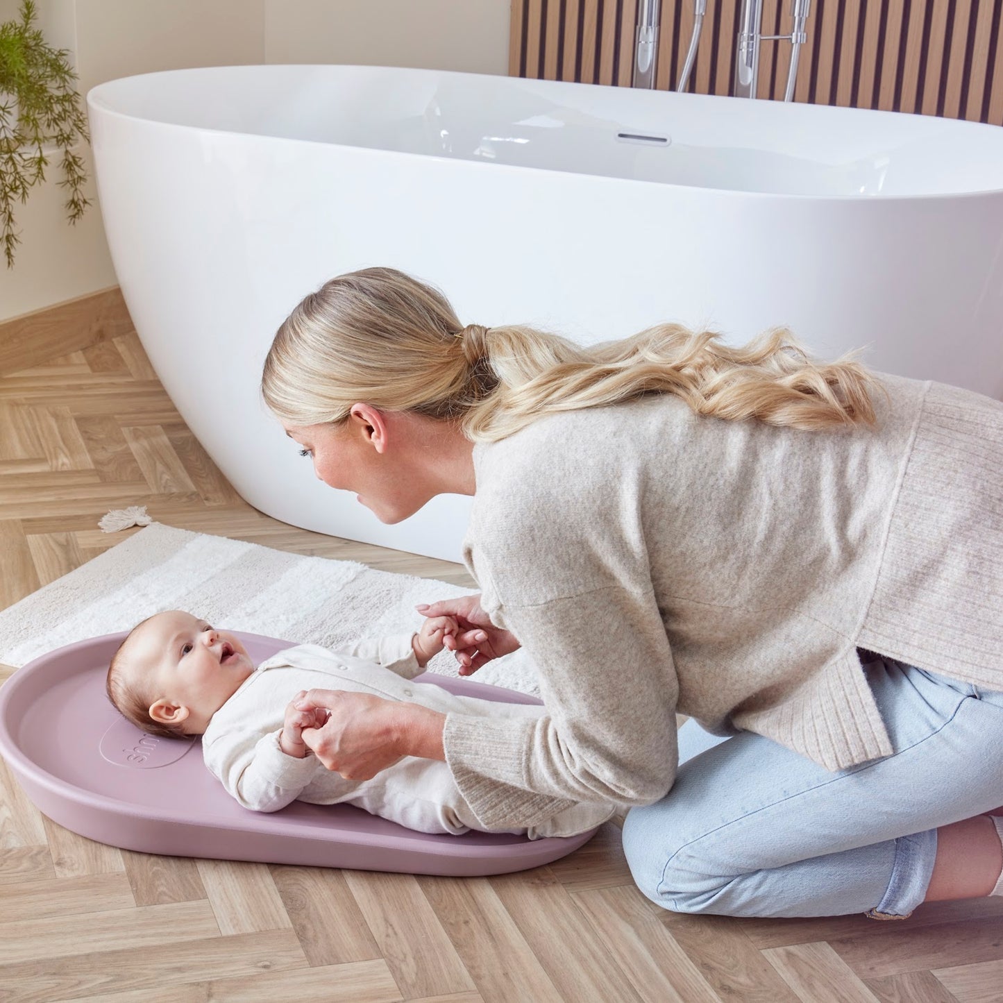 Shnuggle Squishy Changing Mat, Blossom
