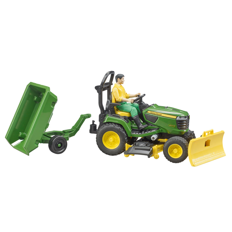 Bruder bworld John Deere Lawn Tractor with Trailer