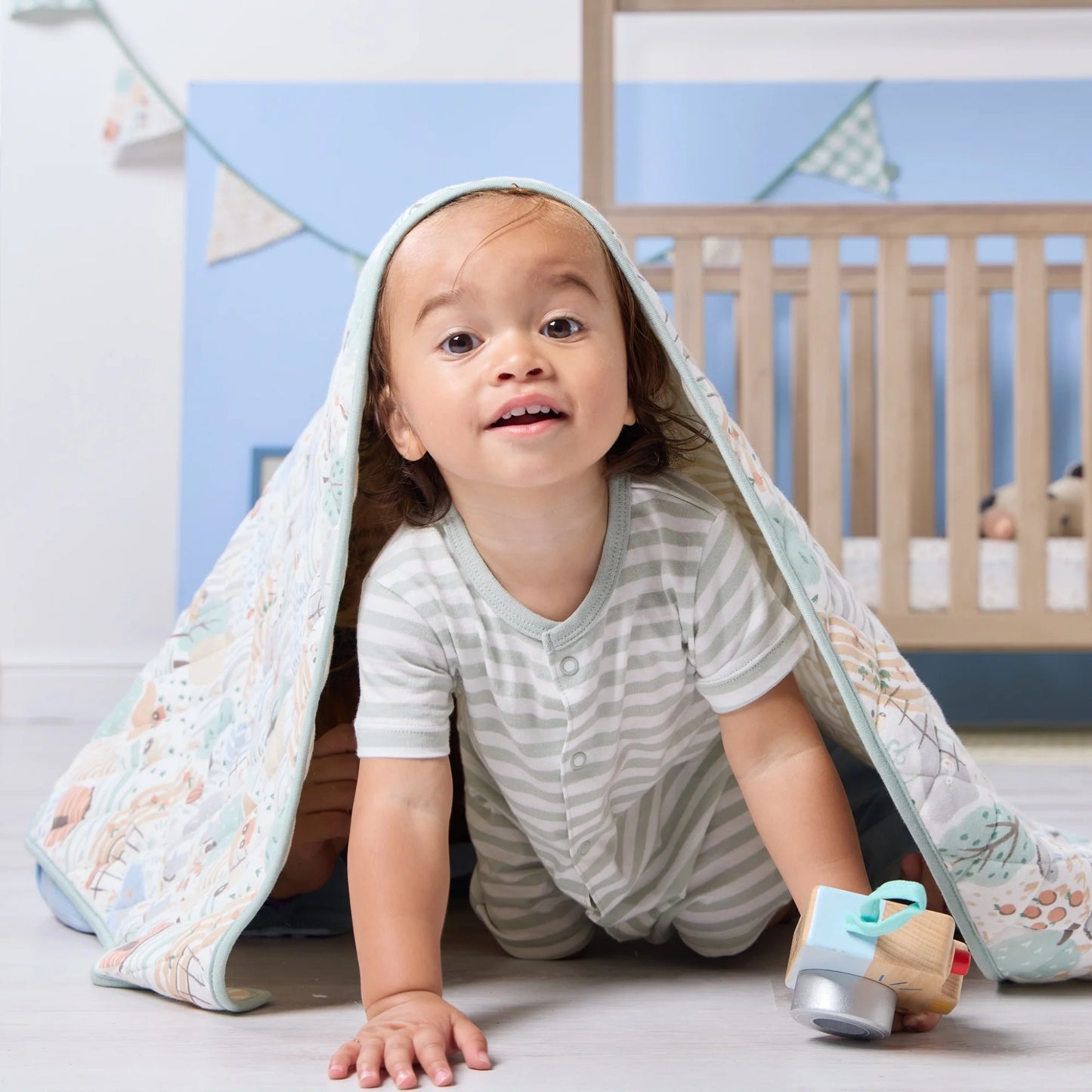 Tutti Bambini Cot/Cot Bed Coverlet, Good Life