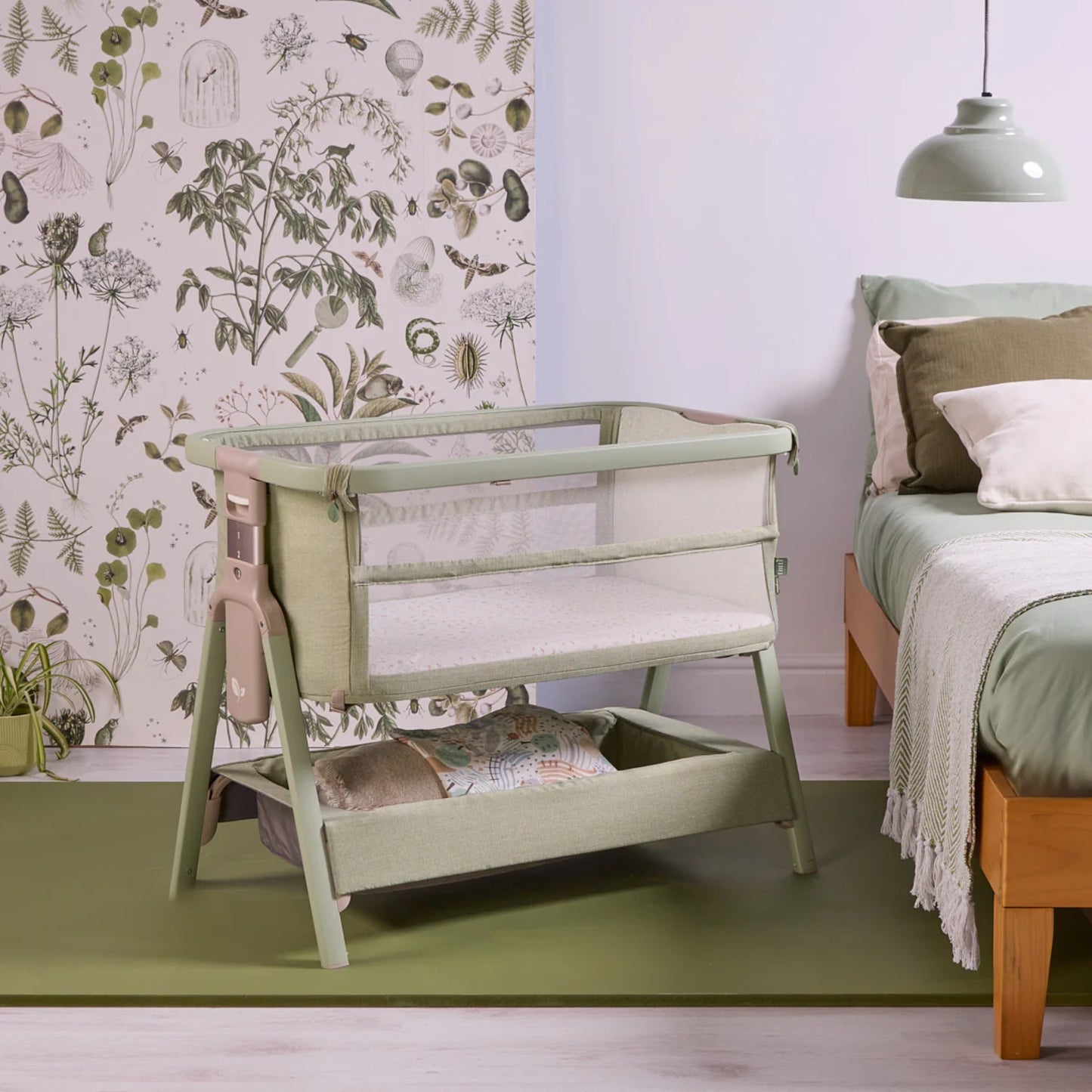 Tutti Bambini Cozee Zen Bedside Crib, Eucalyptus