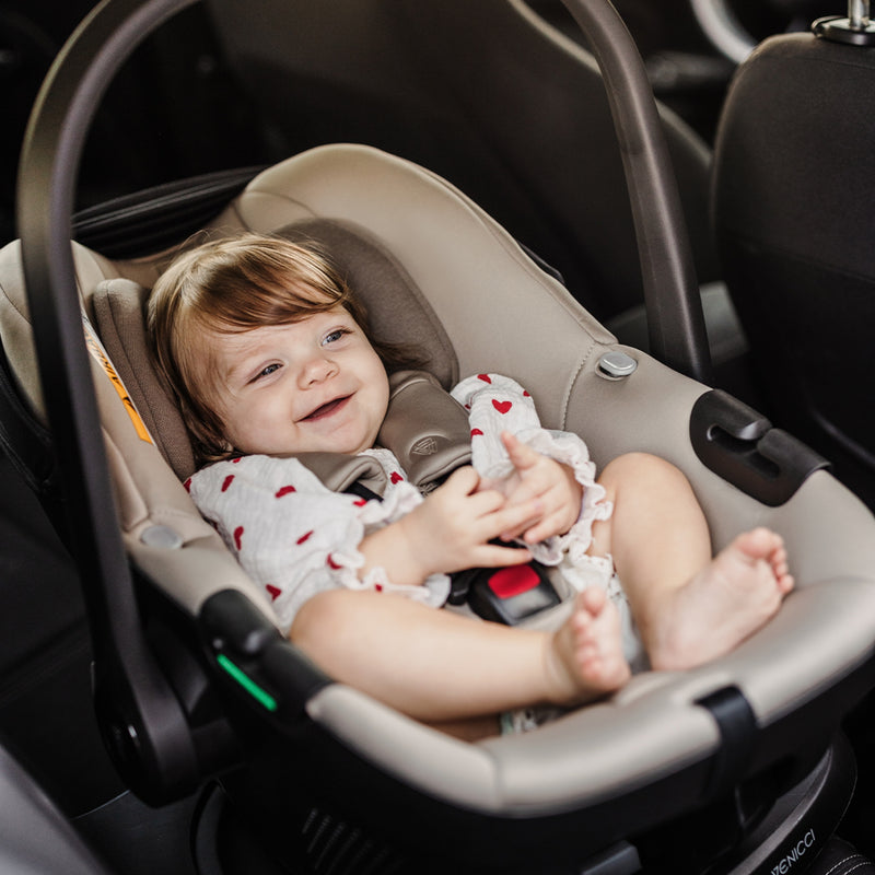 Venicci Tiago i-Size Car Seat & ISOFIX Base